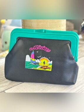 Vintage 80s Maine Black Coin Purse Lobster Sunset Souvenir Y2K Old Orchard Beach